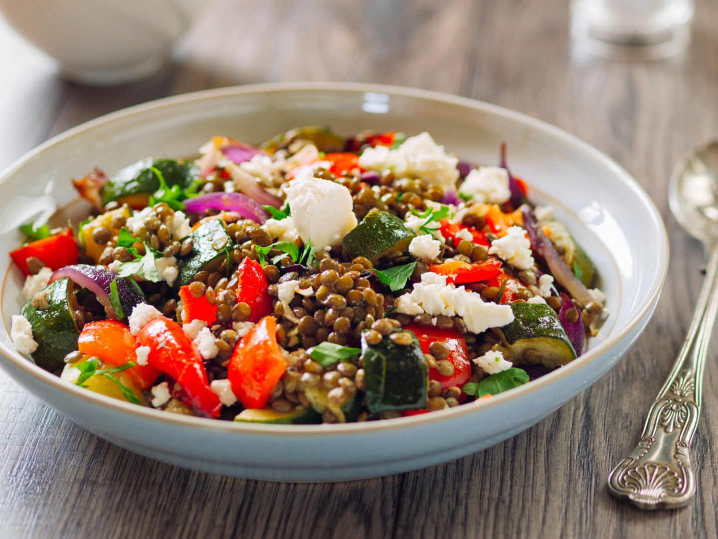 Salade de lentilles aux légumes rôtis, grenade et feta - Vitarmonyl, minceur, beauté, vitalité et bien-être